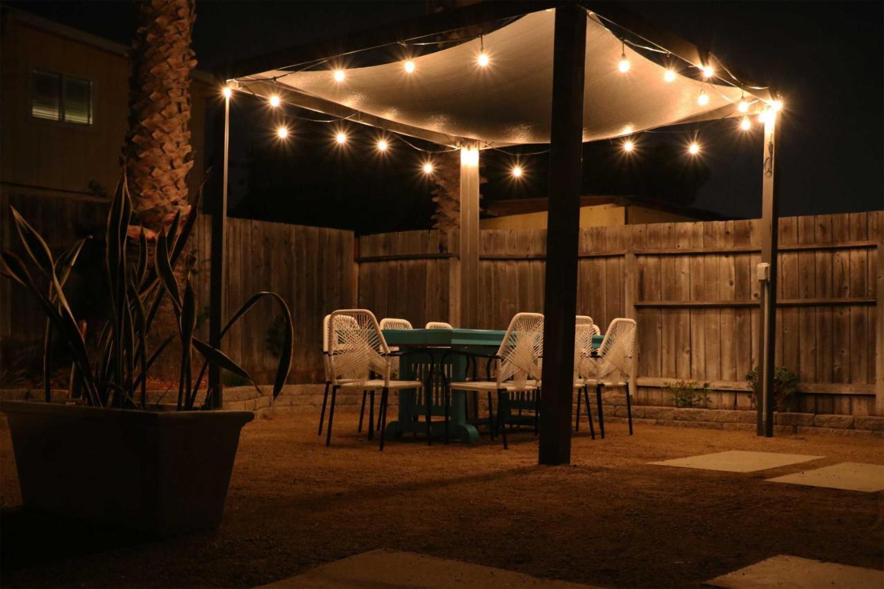 Remodeled Ventura Beach Home With Yard And Fire Pit! ภายนอก รูปภาพ