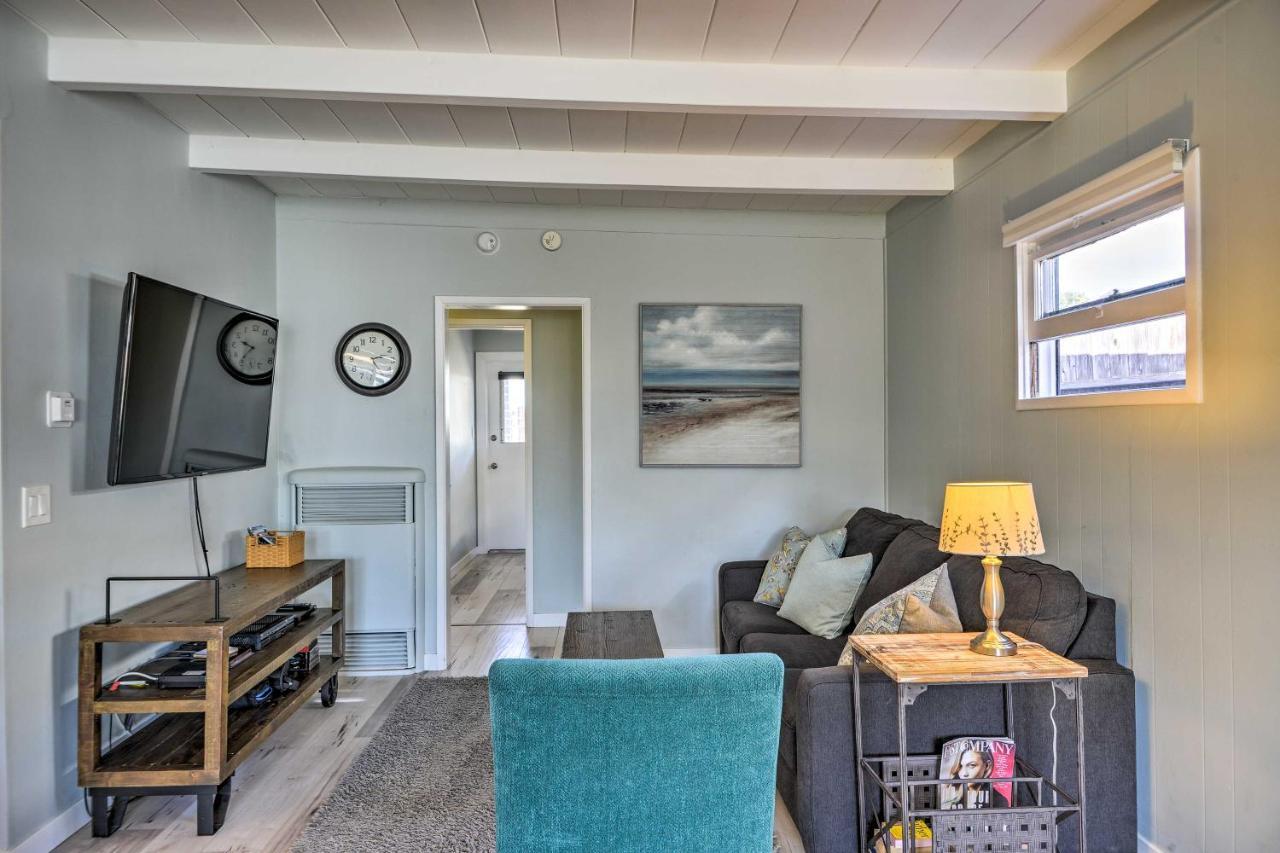 Remodeled Ventura Beach Home With Yard And Fire Pit! ภายนอก รูปภาพ
